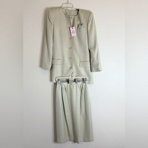 Kasper viscose Cream Blazer and Skirt Set blazer size 6 & skirt size 8